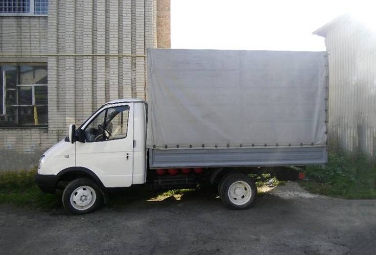 Заказать грузовой автомобиль для отправки личныx вещей : мебель из Нерехты в Москву