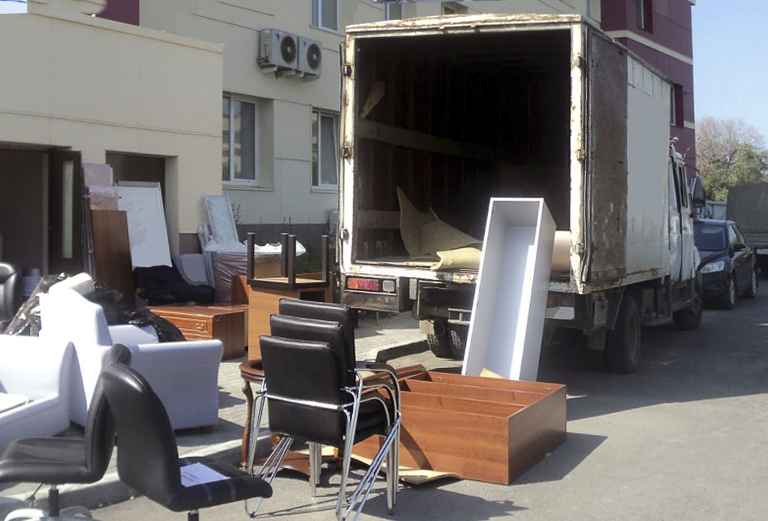 Заказ грузовой машины для доставки мебели : Мебель из Новодвинска в Няндому